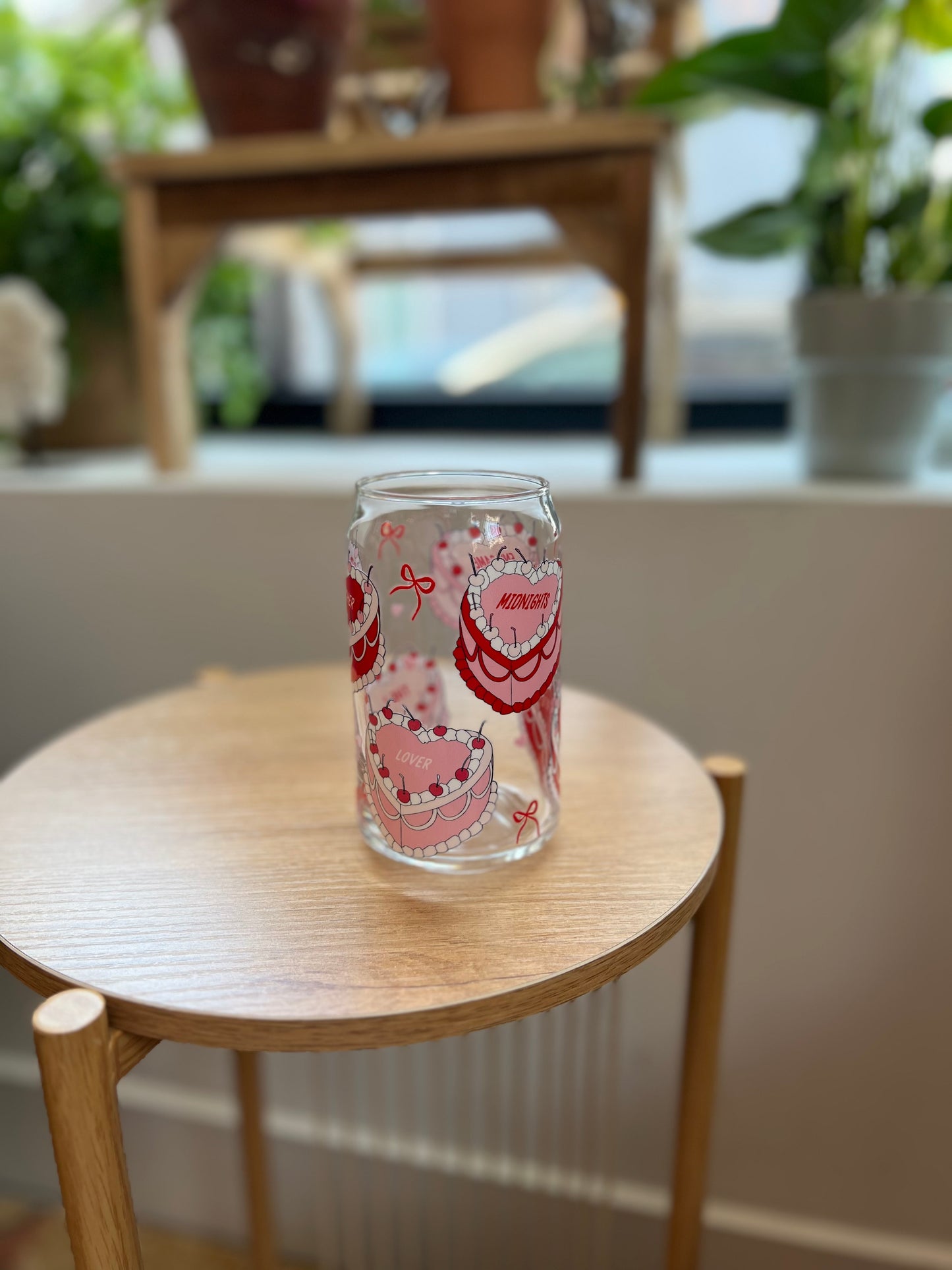 Taylor Cake Wrap Glass
